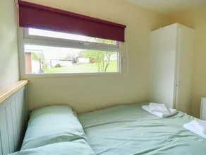107 Kings Chalet Park - Room