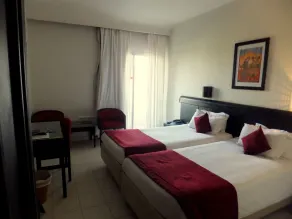 Ambassadeurs Hôtel - Room