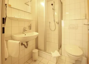 Hotel Restaurant Geschermann - Bathroom
