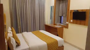 Hotel National - Grant Road - Room