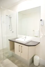 Roma Central Motel - Bathroom