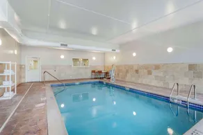 Comfort Suites Knoxville East - Piscine