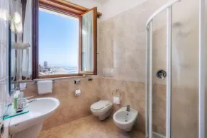 Astura Palace Hotel - Badezimmer