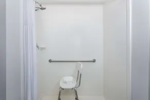 La Quinta by Wyndham Bonita Springs Naples North - Salle de bain