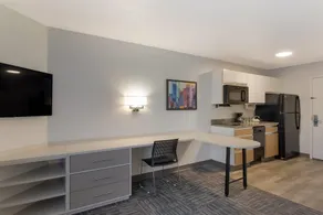 MainStay Suites Omaha Old Mill - Chambre