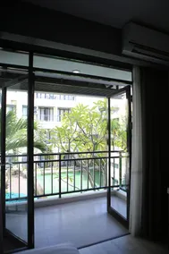 Grand Kuta Hotel and Residence - Ausblick vom Zimmer