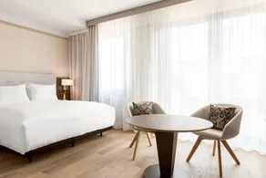 AC Hotel by Marriott Wroclaw - Room