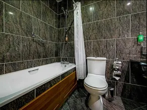 Central Hotel Tullamore - Baño