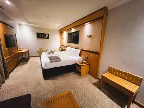 Maysan Al Maqam Hotel - Room