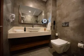 Ramada by Wyndham Karacabey - Bathroom