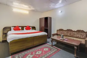 Hotel Himdhara, Near Mall Road Dalhousie - Room