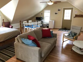 Merrickville Guest Suites - Room
