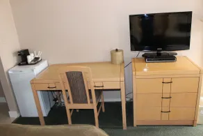 Howard Johnson by Wyndham Downtown Kamloops - Chambre