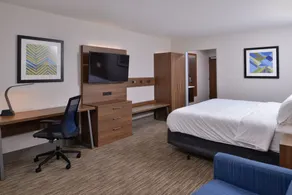 Holiday Inn Express & Suites - Marshalltown by IHG - Zimmer