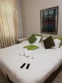 G On M Guest House - Room