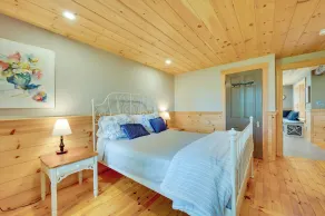 Dock & Beach Access! Waterfront Home on Kezar Lake - Interiør