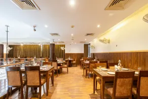 Hotel Arch Plaza at Yashobhoomi By Arch Group - Restaurant