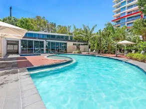 Harbour Quays Apartments - Pool