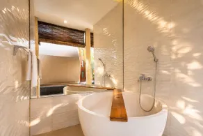 Triyana Resort and Glamping Carangsari Bali - Badeværelse