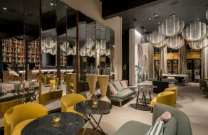 Monograph Freedom Square - Restaurant