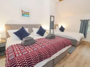 Y Stabl - Room
