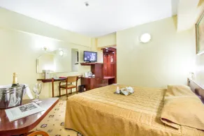 Caro Hotel - Room