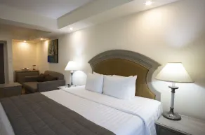 Best Western PLUS Monterrey Colón - Room