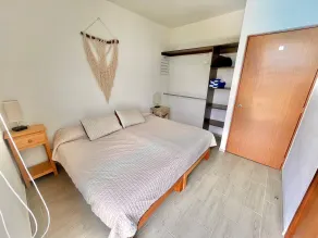Apartment in El Chante Lake View & Private Roof - Chambre