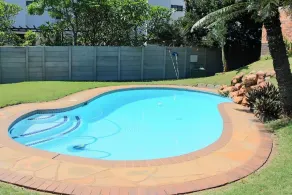 3 Driftwood - Piscina