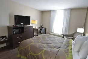 Super 8 by Wyndham Ajax/Toronto On - Chambre
