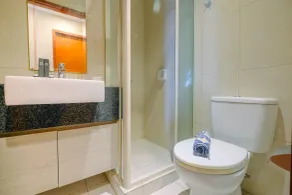 Brand New and Cozy 2BR Kuningan Place Apartment - Badrum
