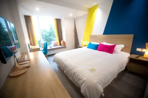 T&Q Hostel Broad and Narrow Alley Branch - Room