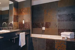 Hôtel Cour du Corbeau Strasbourg - MGallery - Salle de bain