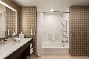 Home2 Suites By Hilton Cheyenne - Bathroom