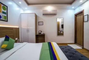 Treebo M - Room