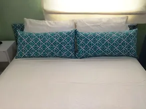 Stay Awhile Studio Apartment - Live Like A Local - Room