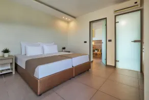 Dionisos Hotel - Zimmer