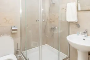 Hotel Arc Tbilisi - Badezimmer
