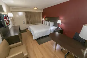 Red Roof Inn PLUS+ Statesville - Room