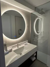 Armon Plaza Montreal Airport - Salle de bain