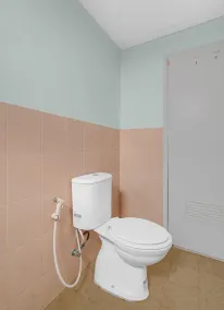 OYO 94838 Dahoma Tower - Bathroom