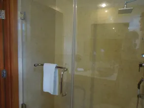 The Eldon Luxury Suites - Bathroom