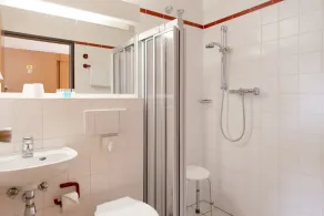 Days Inn Dortmund West - Bathroom