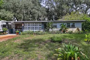 Jacksonville Getaway w/ Yard ~ 2 Mi to Beach! - Interiør