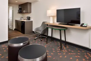 Holiday Inn & Suites Orlando - I-Drive - Theme Parks by IHG - Room