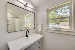 Updated Greenville Home w/ Backyard! - Interior