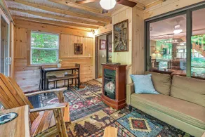 < 8 Mi to Gore Mountain! Family Cottage w/ Porch - Interiör