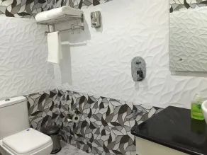 Daffodils Spice Court - Bathroom