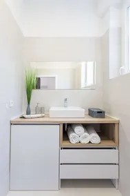 Bright and Modern Main Square Studio - Bathroom