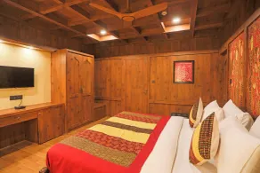 Ekta Houseboat by CheckIn, Statue of Unity Kevadia - Rom